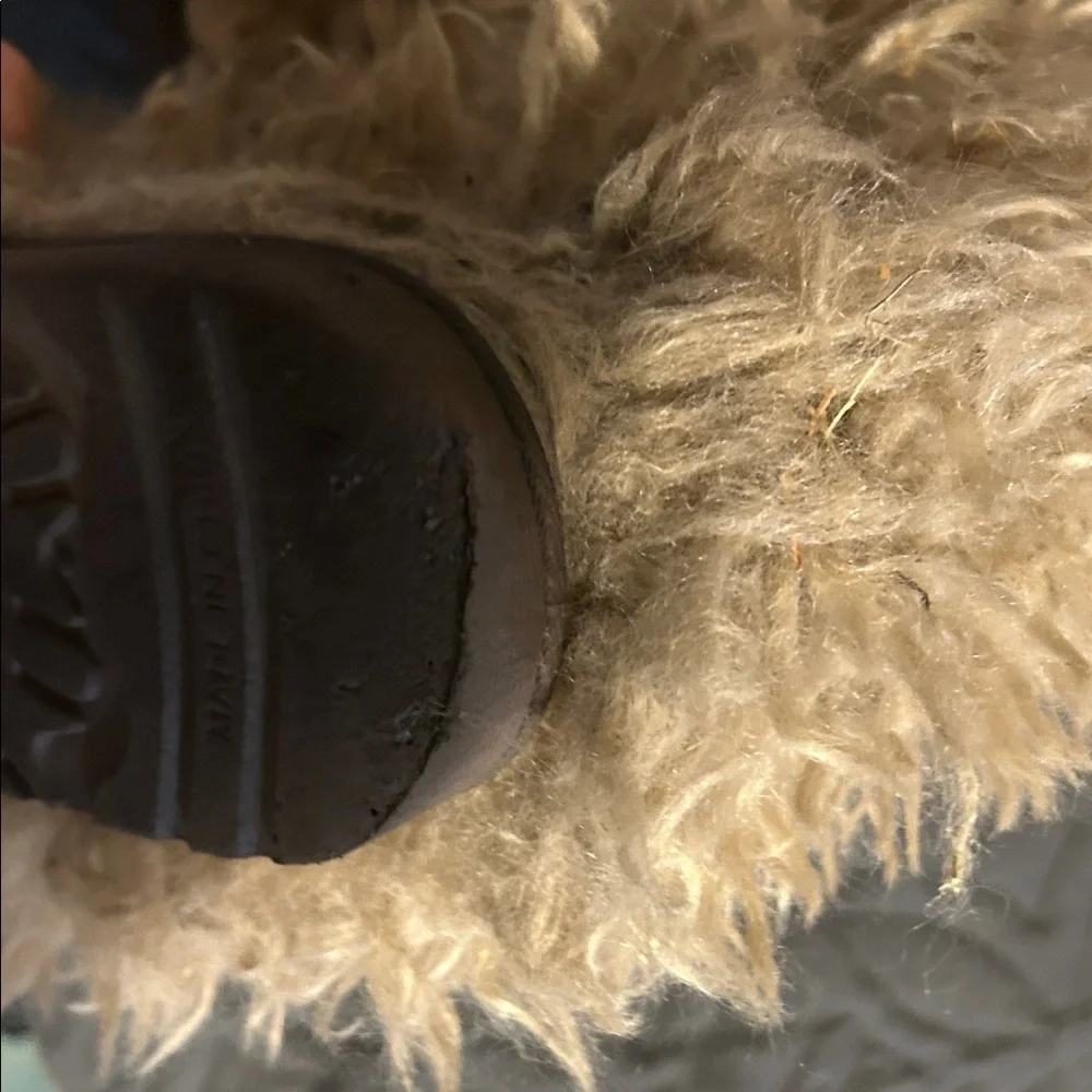 Fuzzy Tan above the knees knee High Boots. Fur furry. Size 9. Fleece lined shoes - Picture 10 of 16